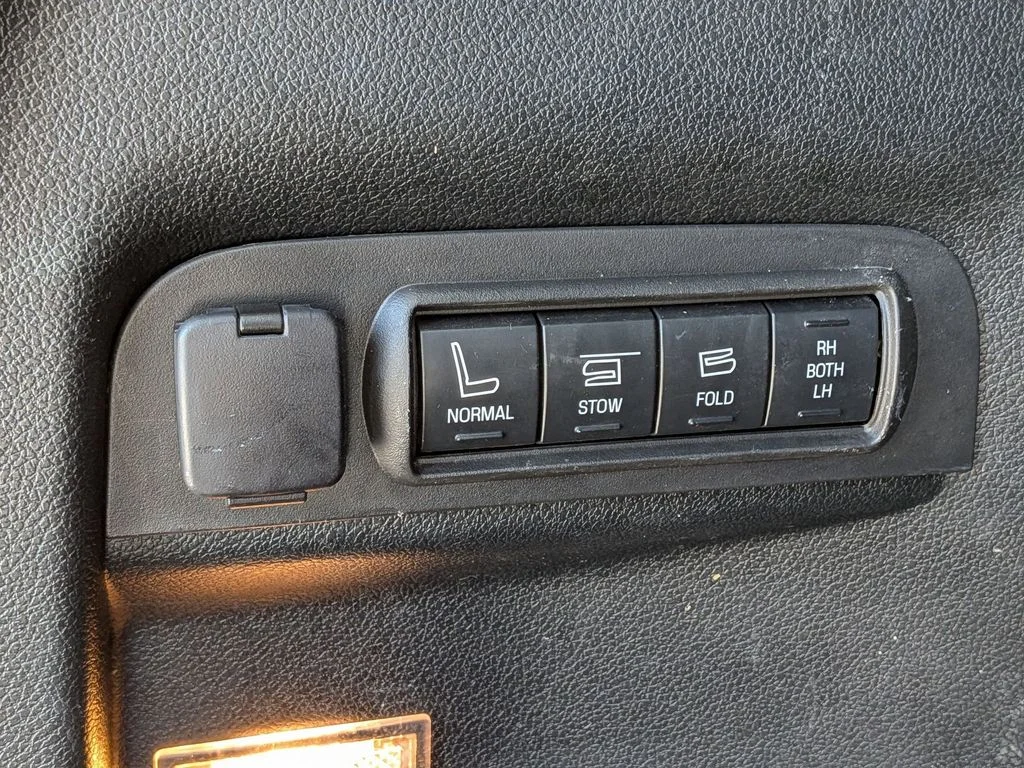 Used 2019 White Ford Sport image 8