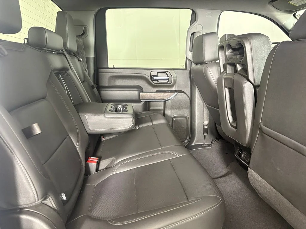 Used 2022 Silver Chevrolet LTZ image 20