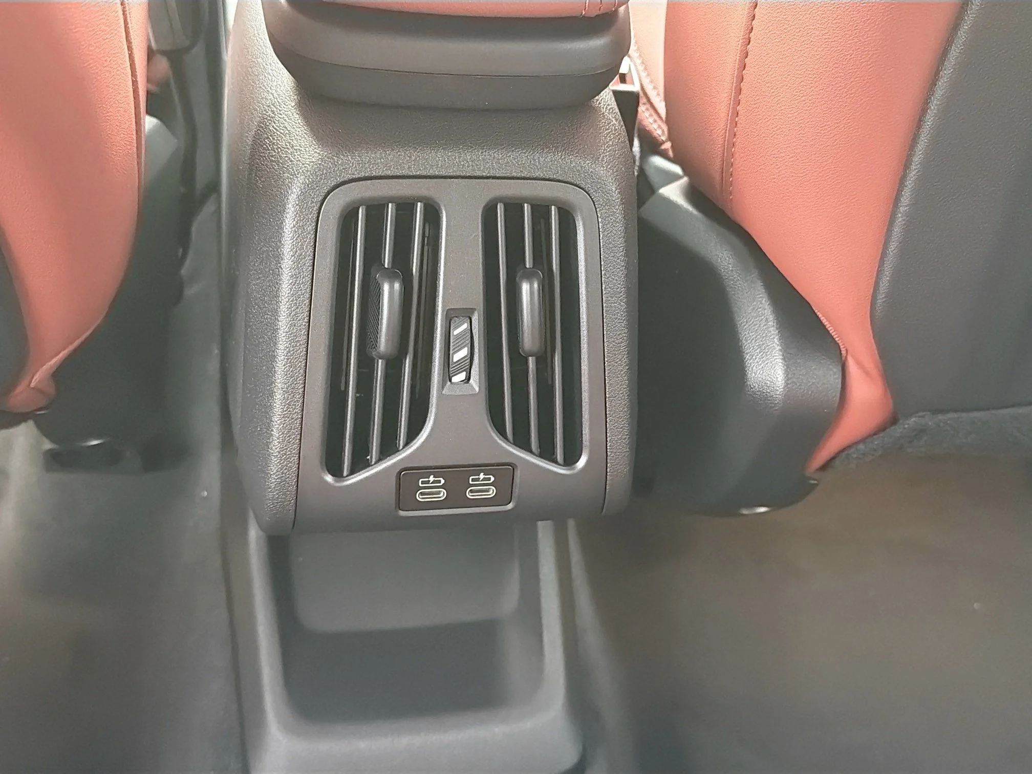 New 2026 Black Sapphire Metallic BMW xDrive28i image 19