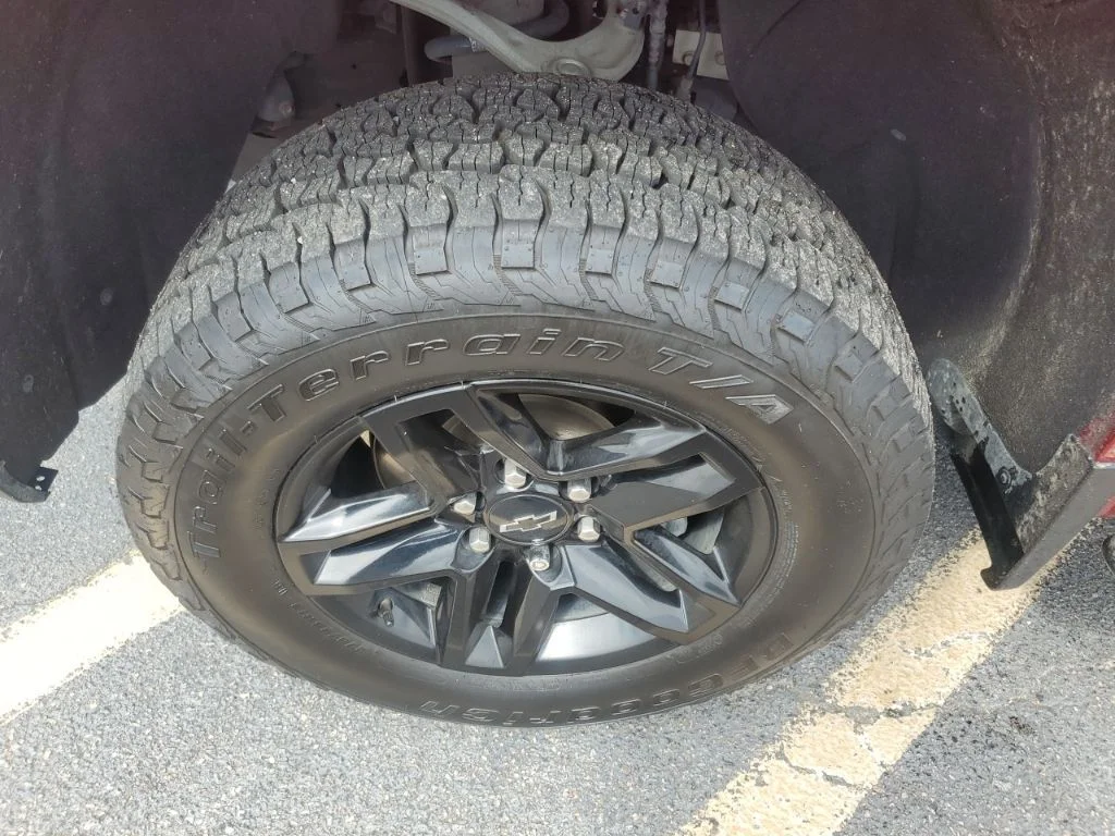 Used 2021 Red Chevrolet Custom Trail Boss image 13