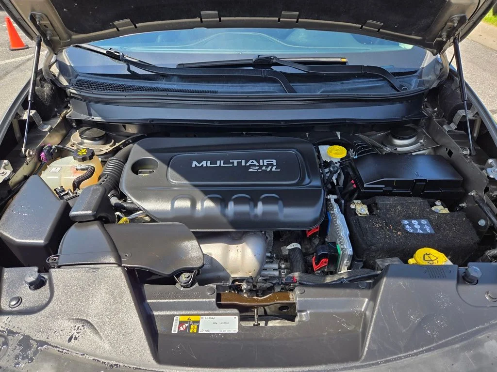 Used 2018 Beige Jeep Limited image 30