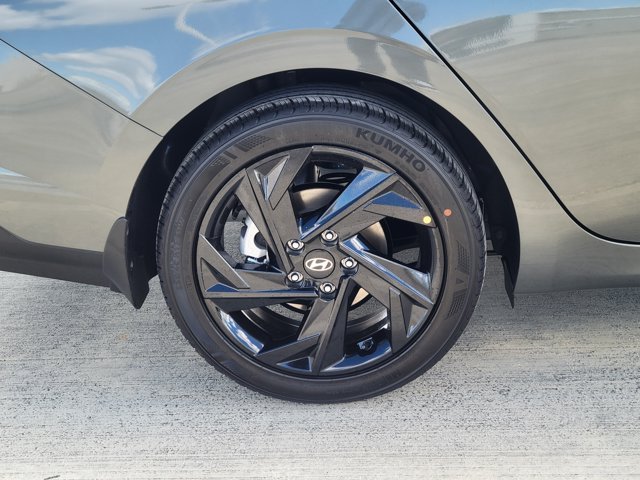 New 2026 Gray Hyundai SEL Sport Plus image 5