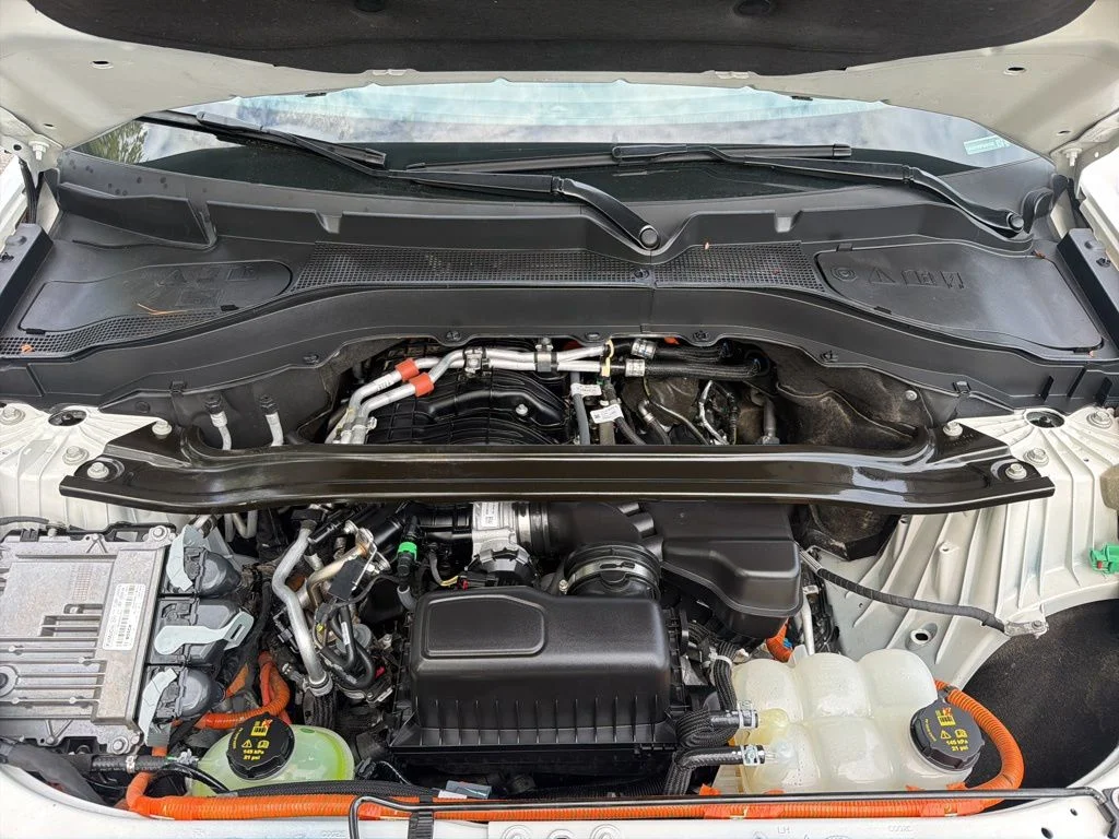 Used 2023 White Ford Platinum image 11