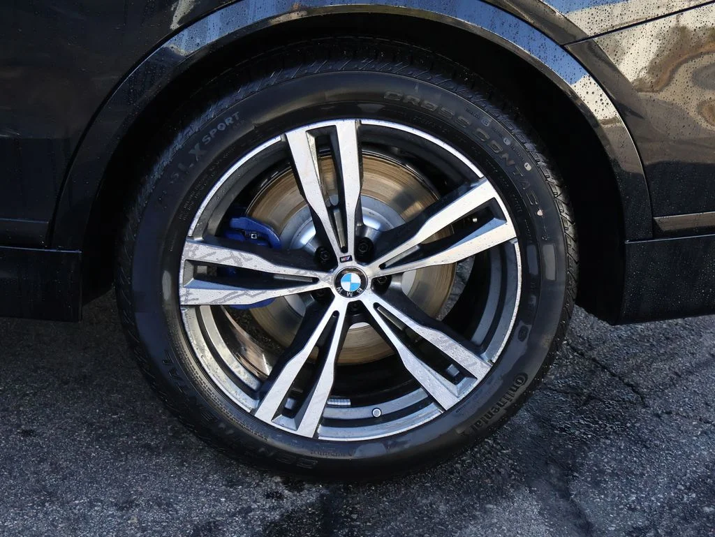 New 2026 Black Sapphire Metallic BMW M60i image 45