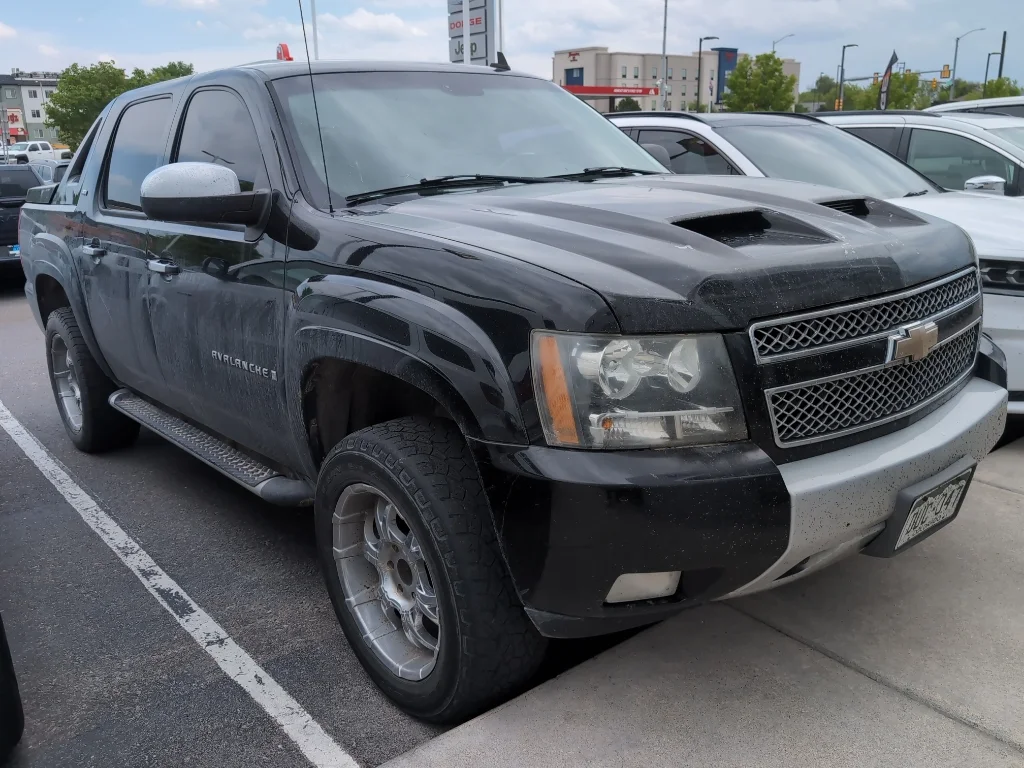 Vehicle Image 2