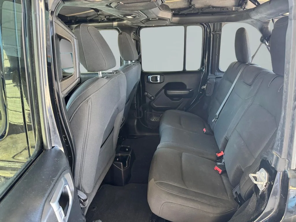Used 2018 Black Jeep Unlimited Sport image 12