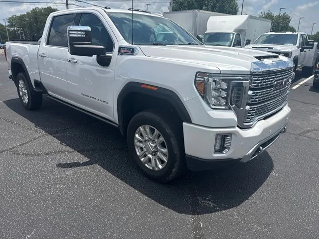 Used 2022 White GMC Denali image 5