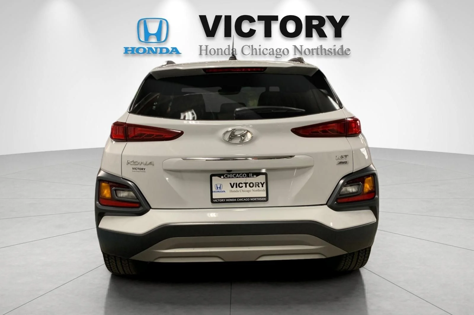 Used 2018 White Hyundai Limited image 5