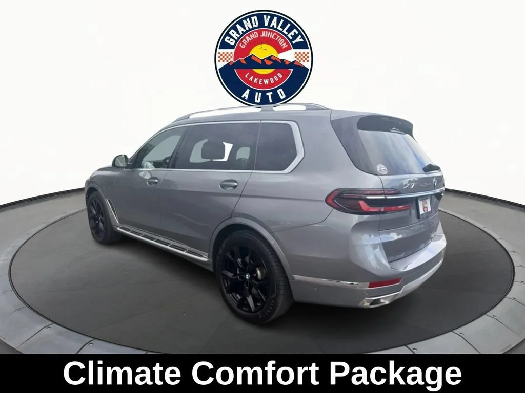 Used 2026 Gray BMW xDrive40i image 7