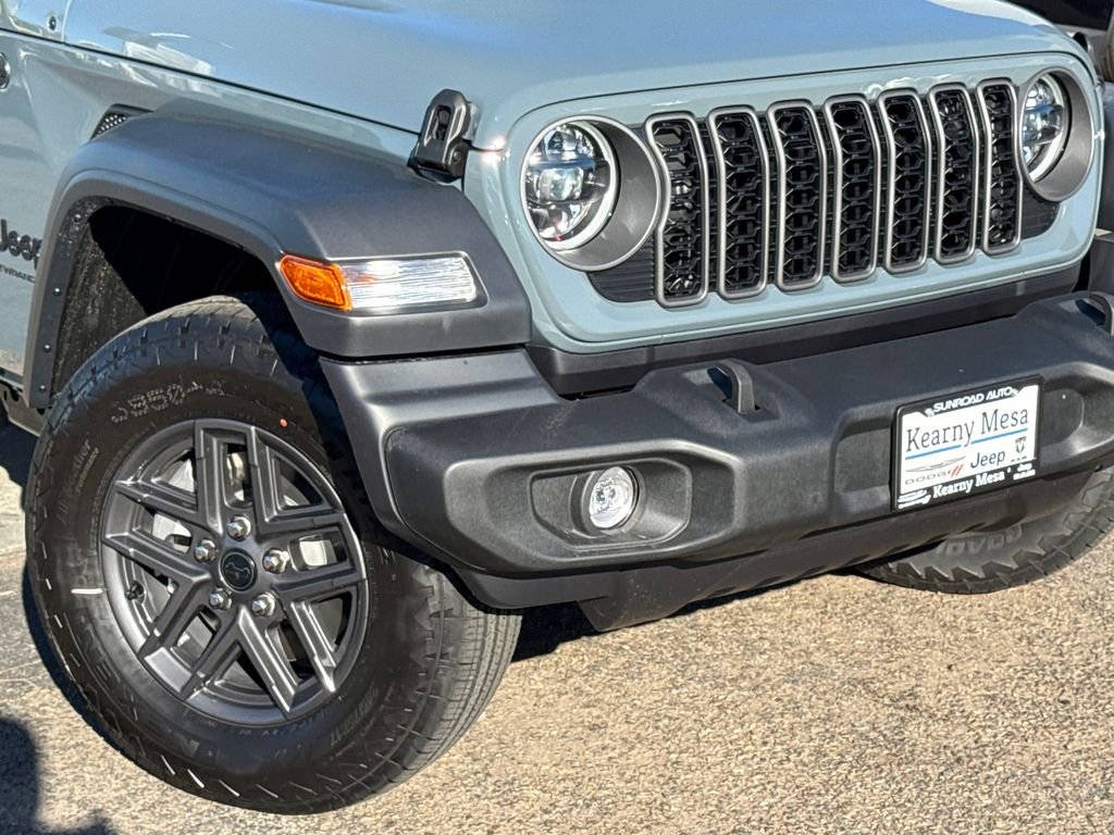 New 2026 Anvil Clear-Coat Exterior Paint Jeep Sport S image 6