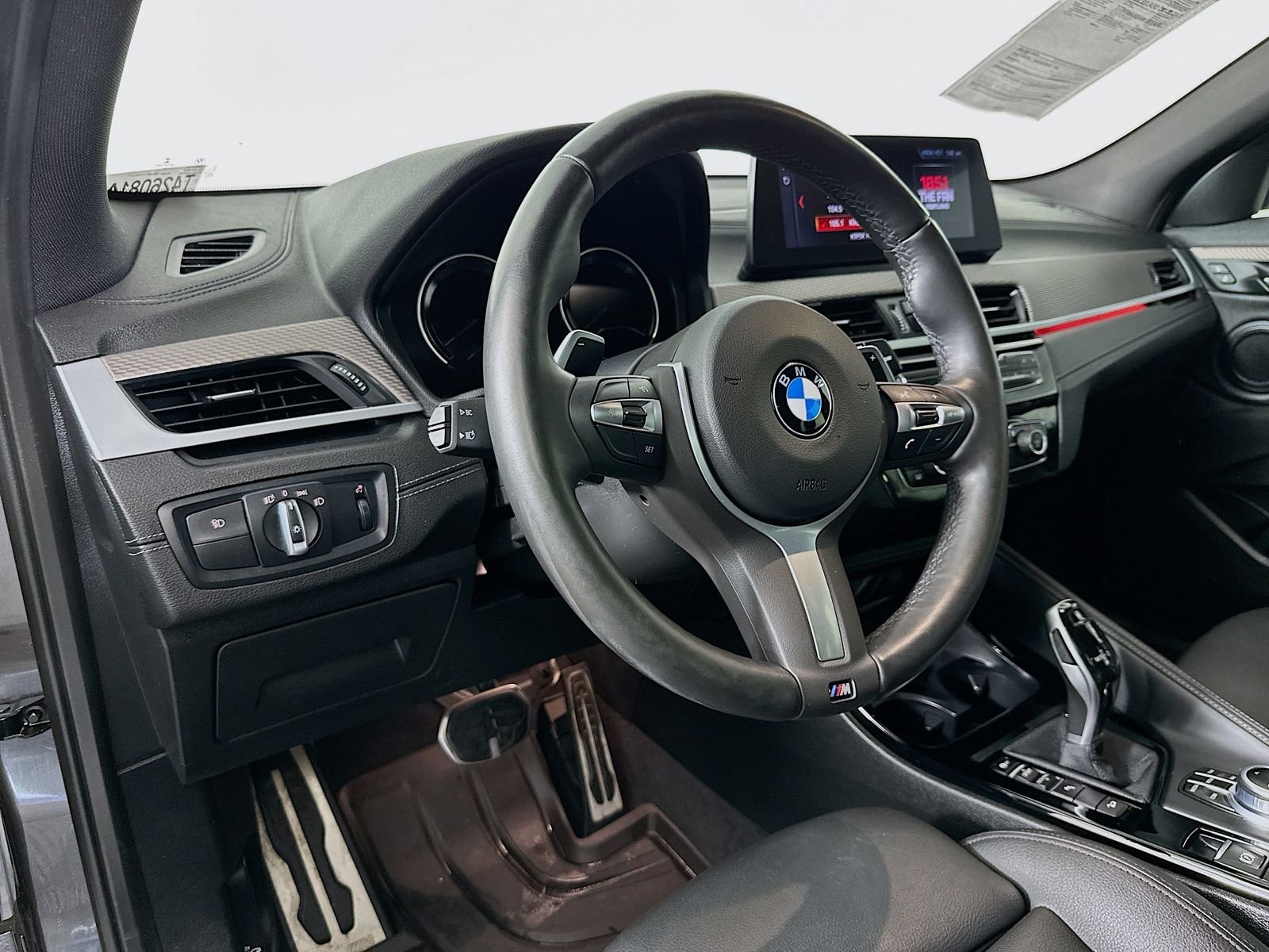 Used 2022 Mineral Grey Metallic BMW M35i image 9