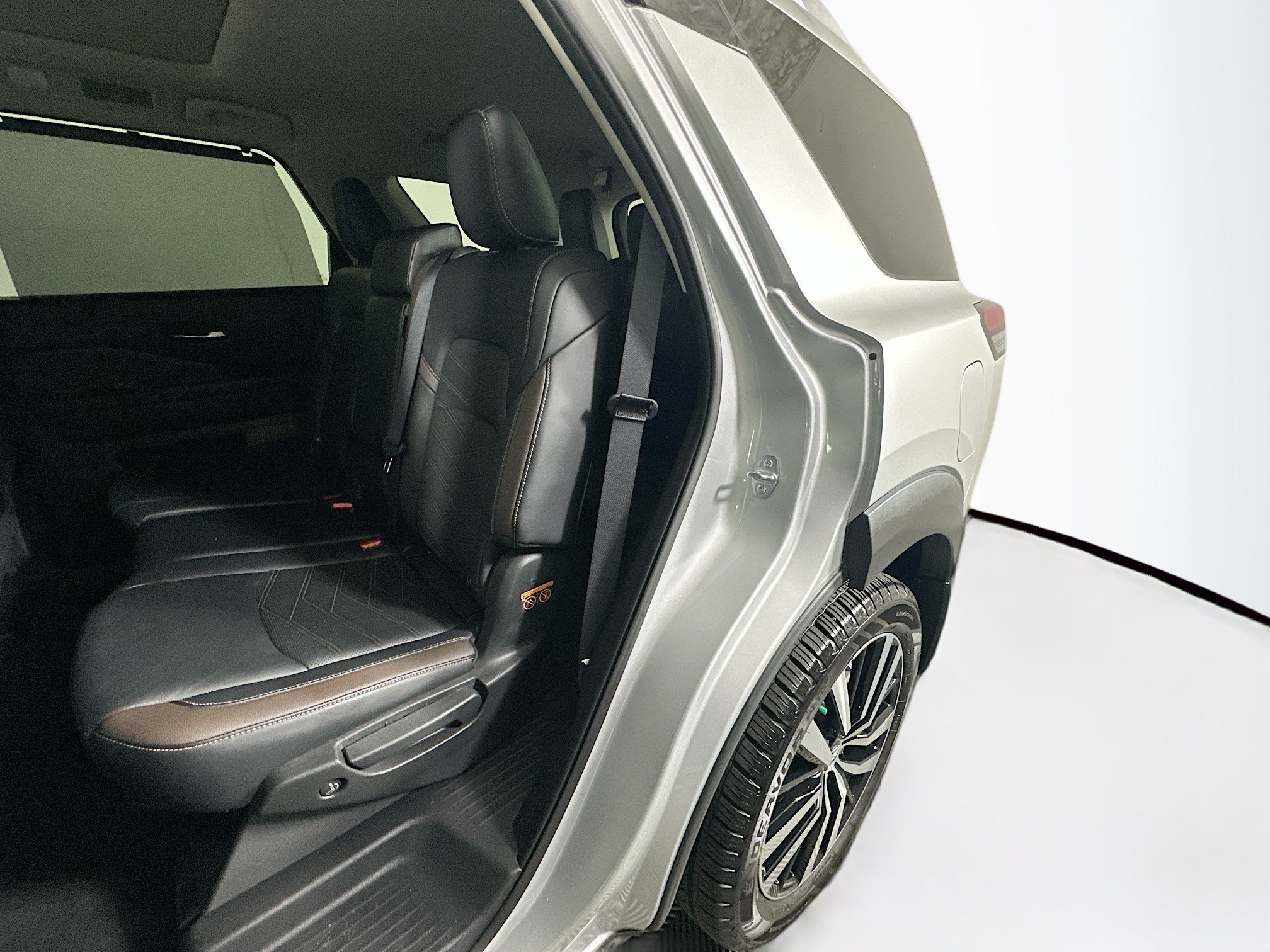 2024 Nissan Pathfinder Platinum - Photo 26