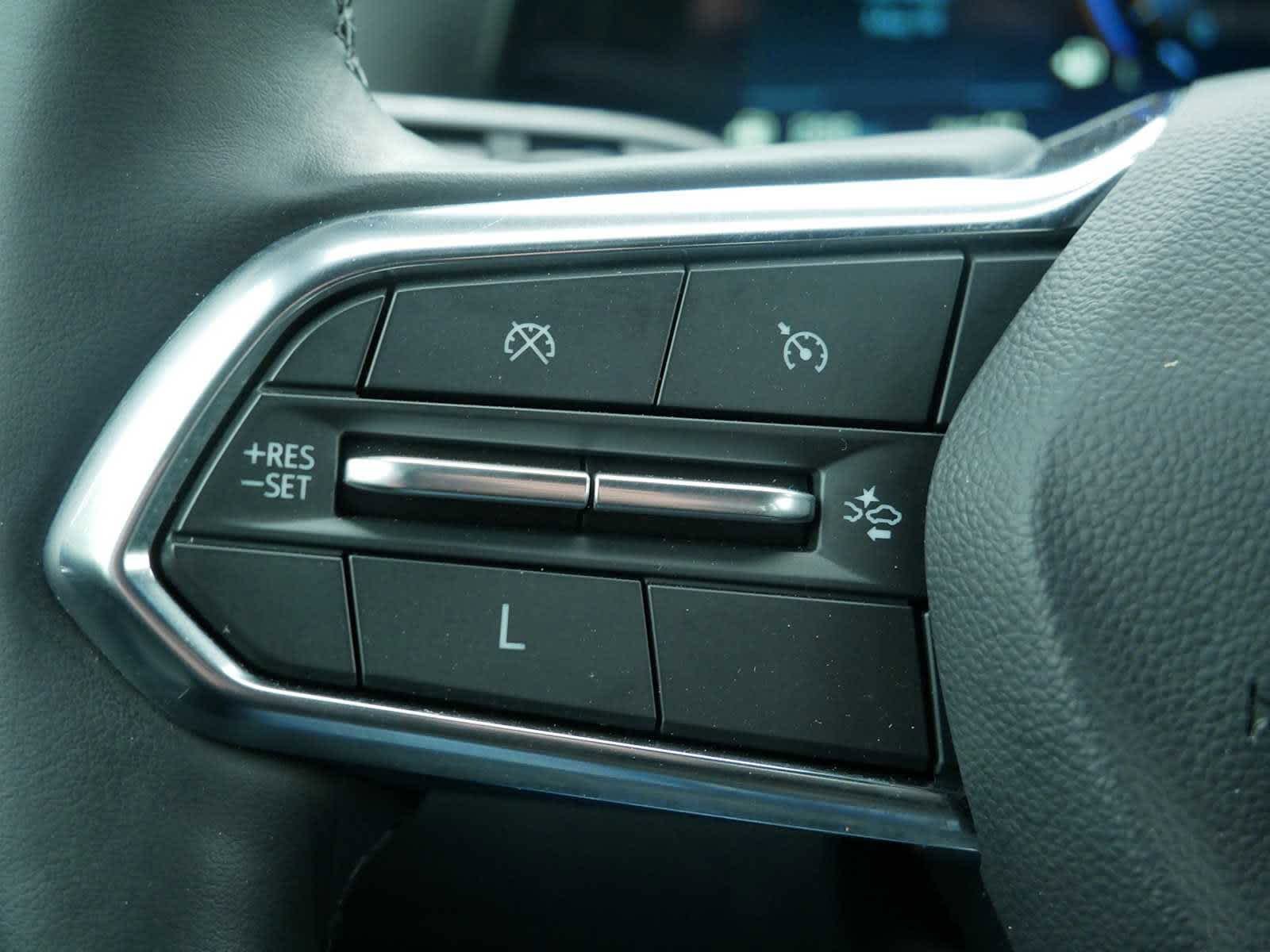 Used 2025 Summit White Chevrolet AWD LT image 15