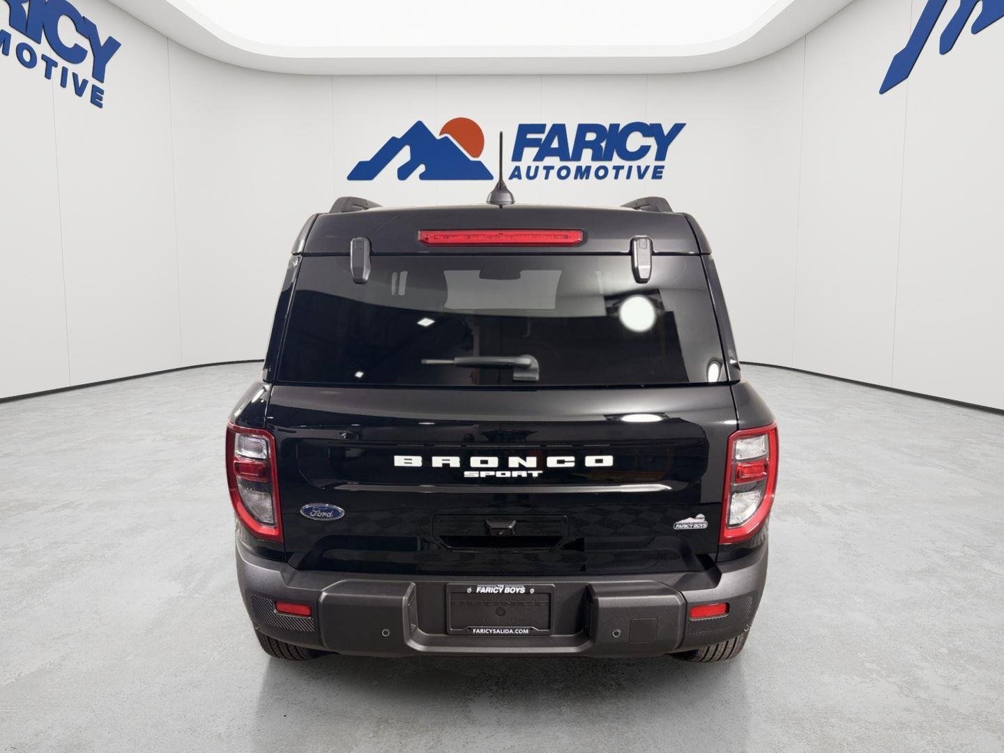Used 2025 Shadow Black Ford Big Bend image 4