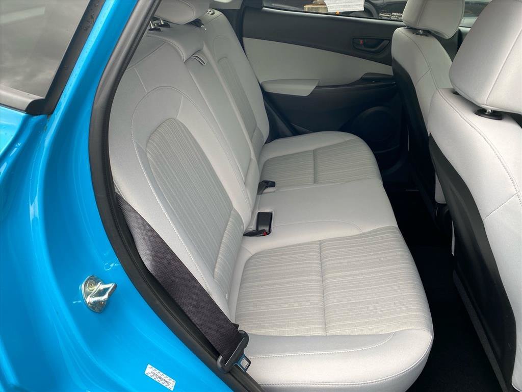 Used 2022 Teal Isle Hyundai SEL image 24