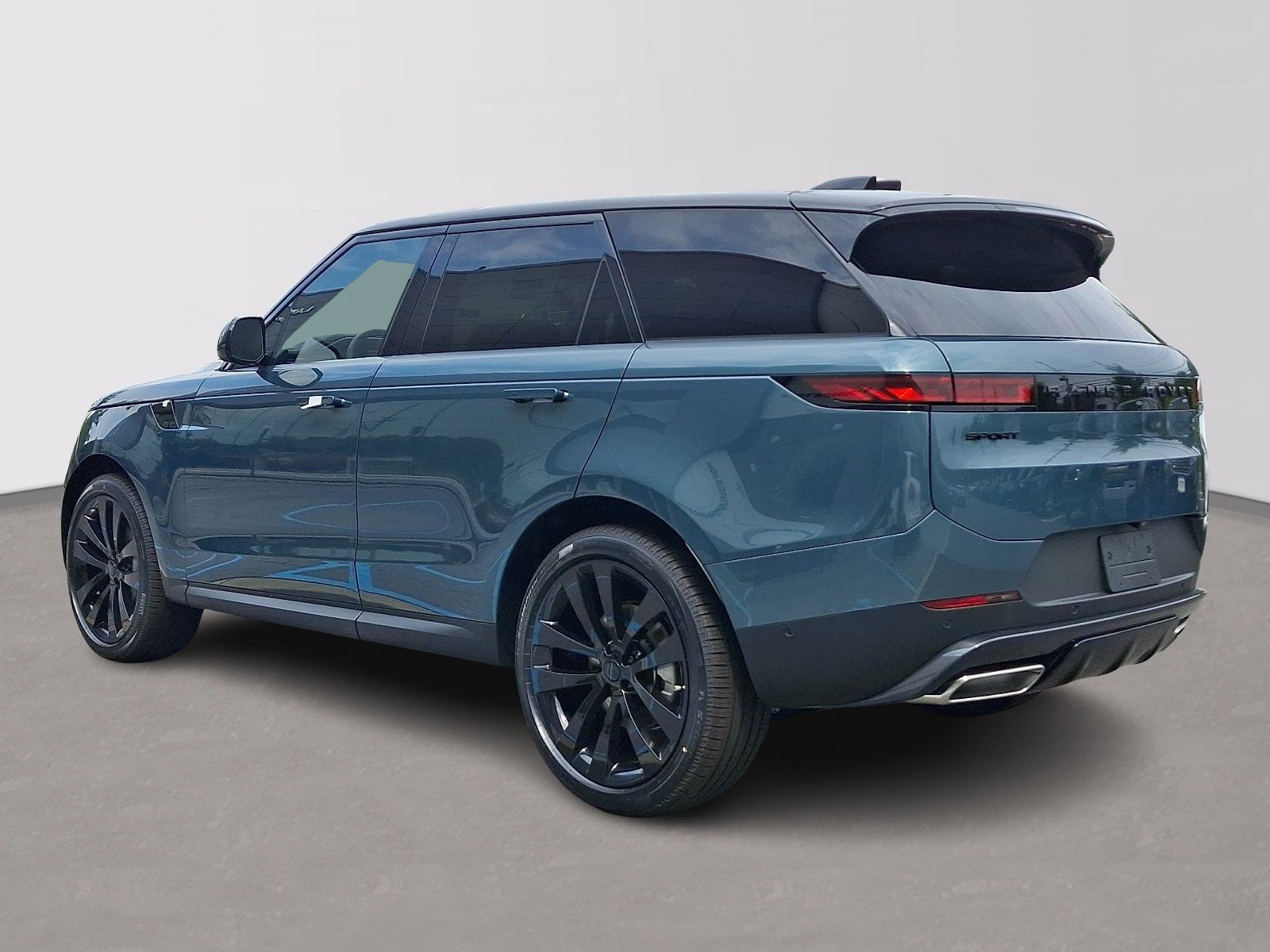 New 2026 Giola Green Land Rover  image 4