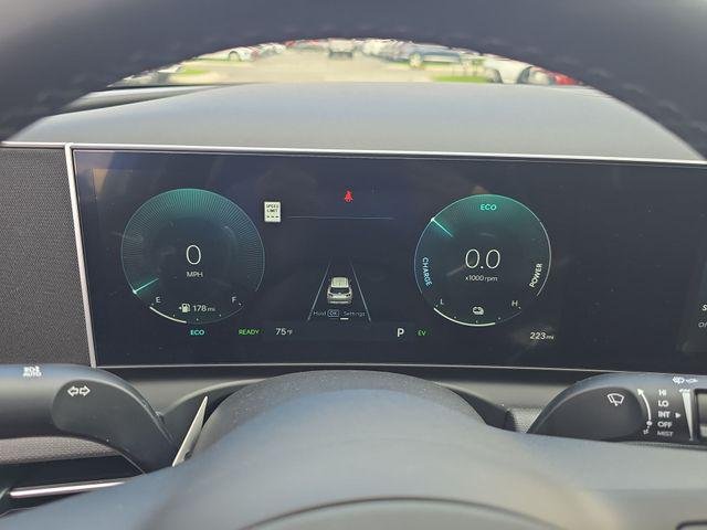 New 2026 White Hyundai SEL Convenience image 15