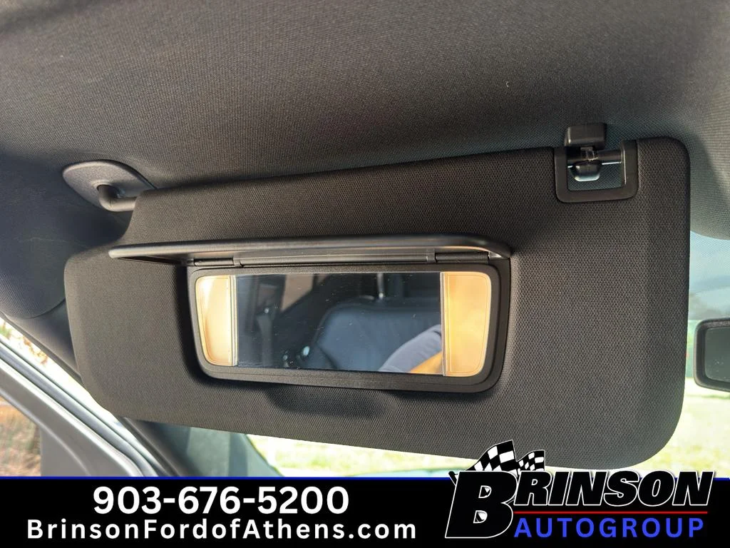 Used 2021 Black Chevrolet Z71 image 31