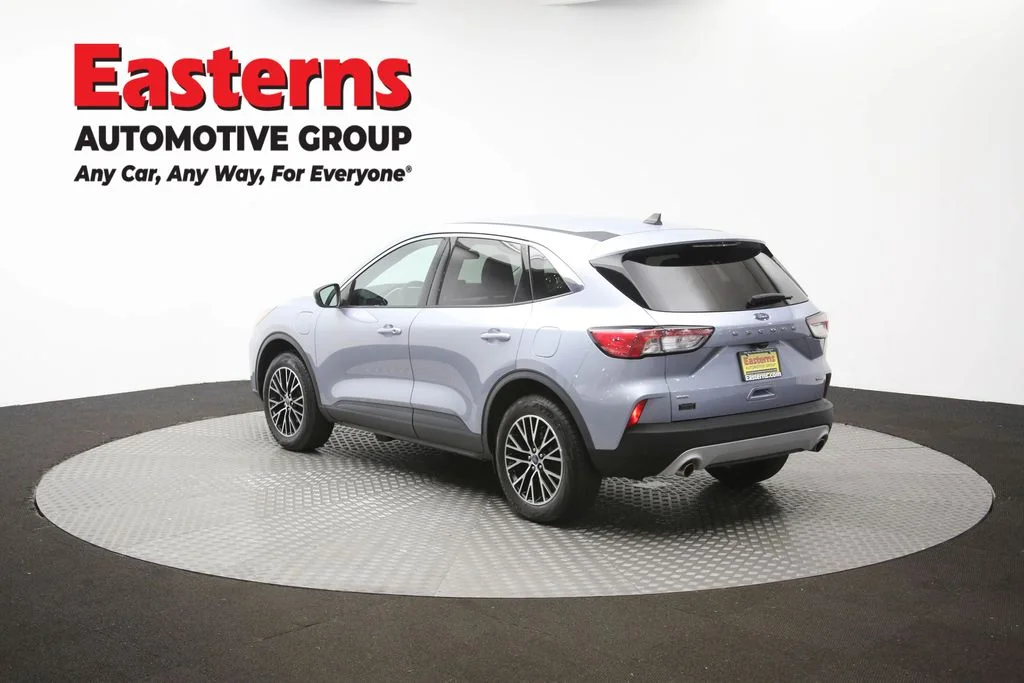 Used 2022 Blue Ford SE image 65