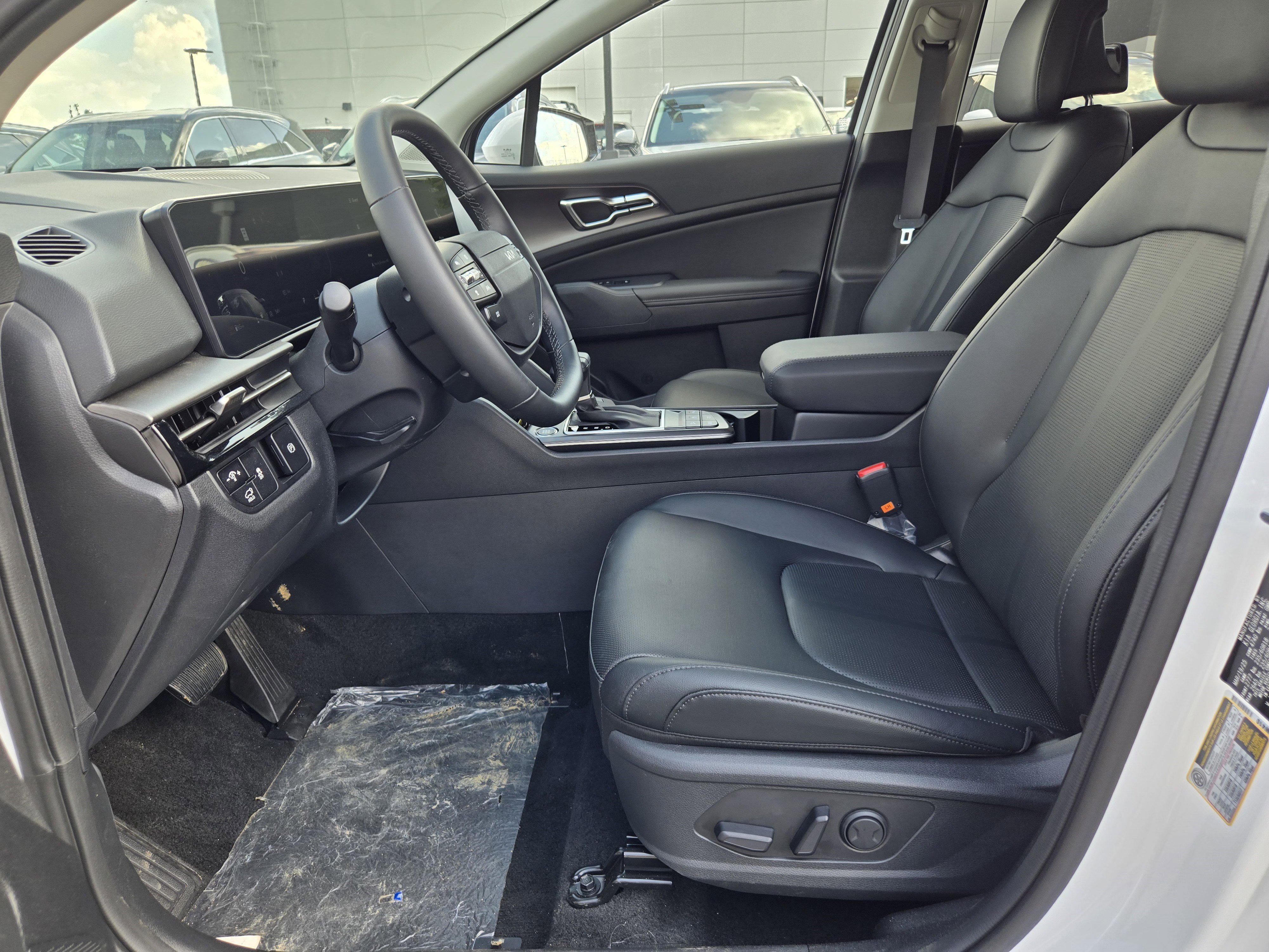 2026 Kia Sportage SX - Photo 11