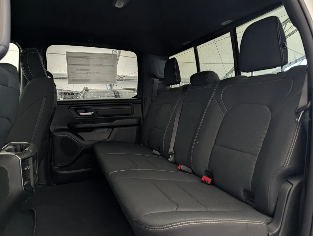 New 2026 White RAM Express - - 4x4 - 3.0L Hurricane Twin Turbo - Crew Cab - 64 Box & More! image 25