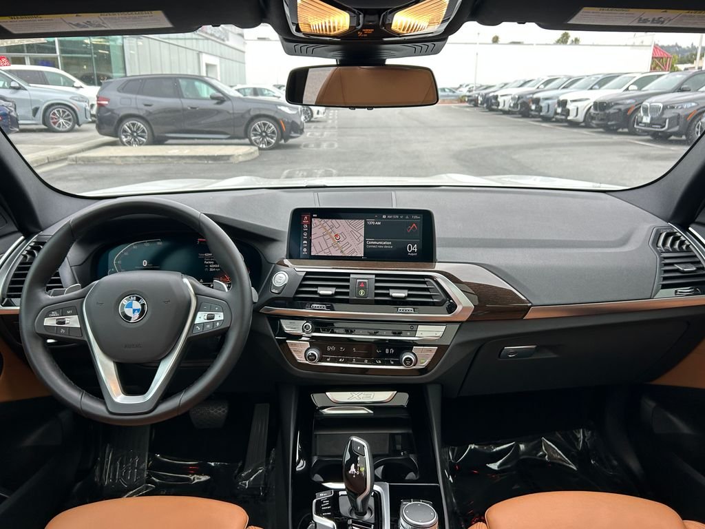 Used 2021 Alpine White BMW sDrive30i image 33