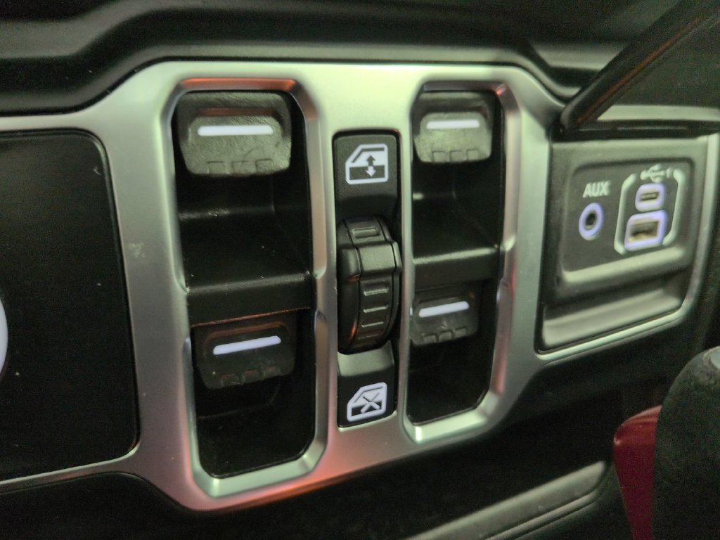 Used 2024 White Jeep Sahara 4xe image 39