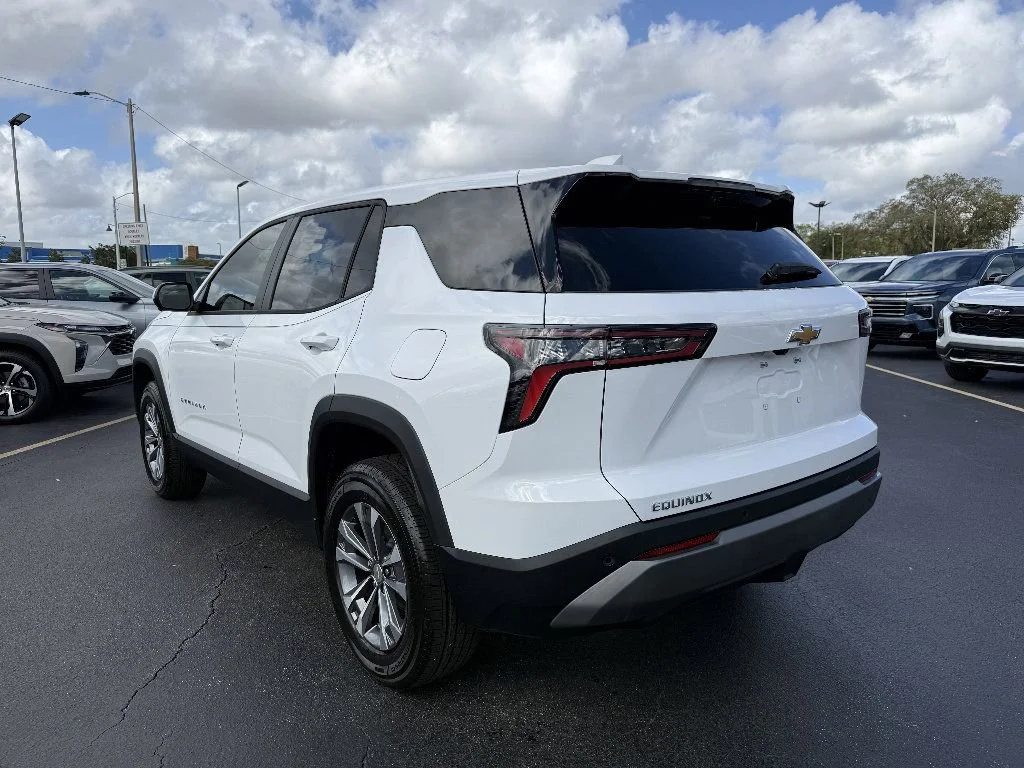 2026 Chevrolet Equinox LT - Photo 6