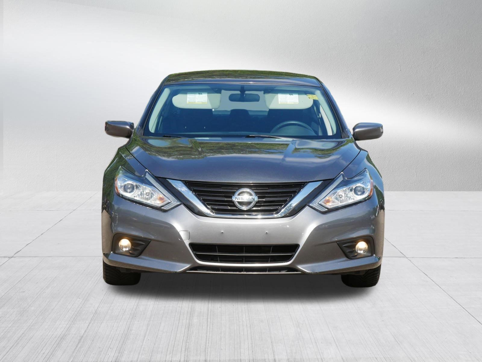Certified Used 2017 Gun Metallic Nissan 2.5 SV image 2