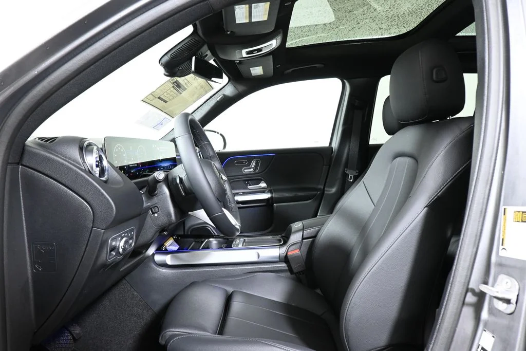 Used 2026 Gray Mercedes-Benz GLB 250 image 3