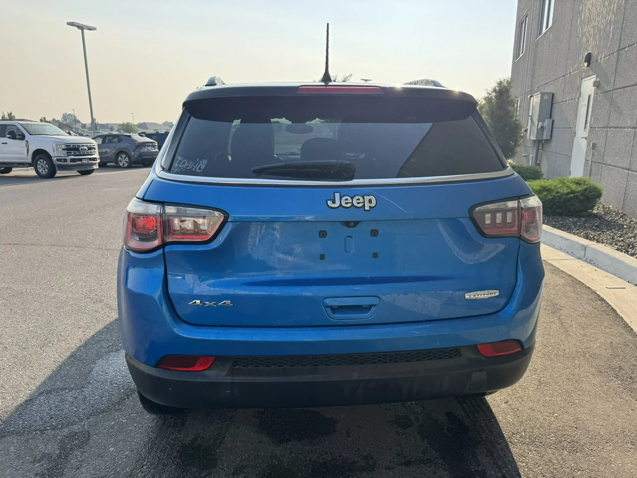 Used 2019 Laser Blue Pearlcoat Jeep Latitude image 6