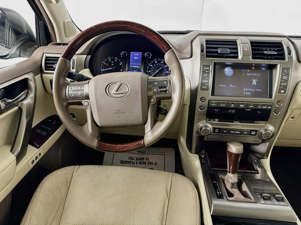Used 2018 Silver Lexus 460 image 30