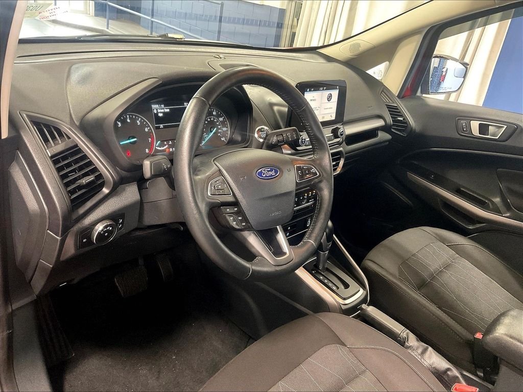 Used 2019 Red Ford SE image 8