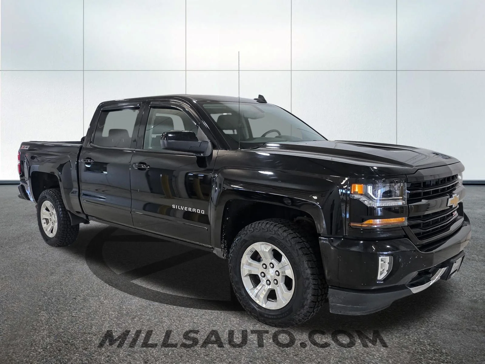 Used 2017 Black Chevrolet LT image 10
