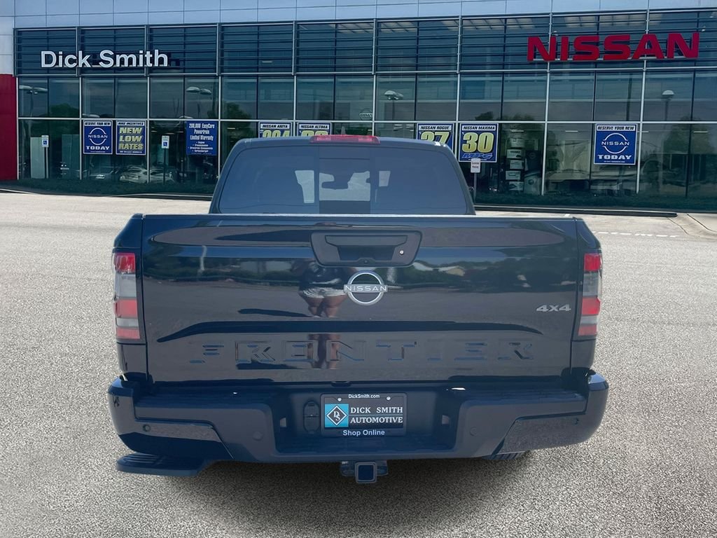 New 2026 Super Black Nissan Crew Cab SV image 5