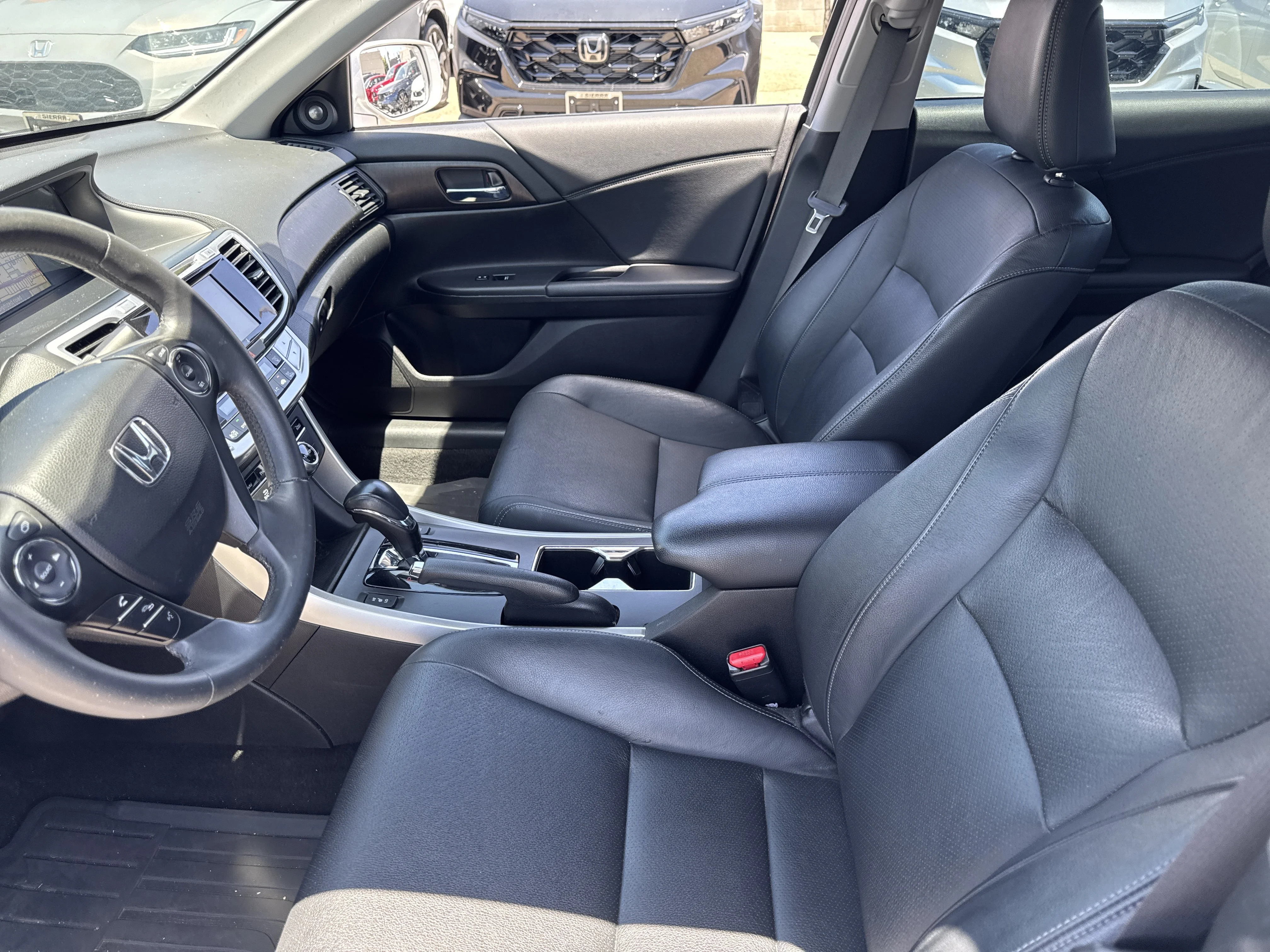 Used 2015  Honda  image 10