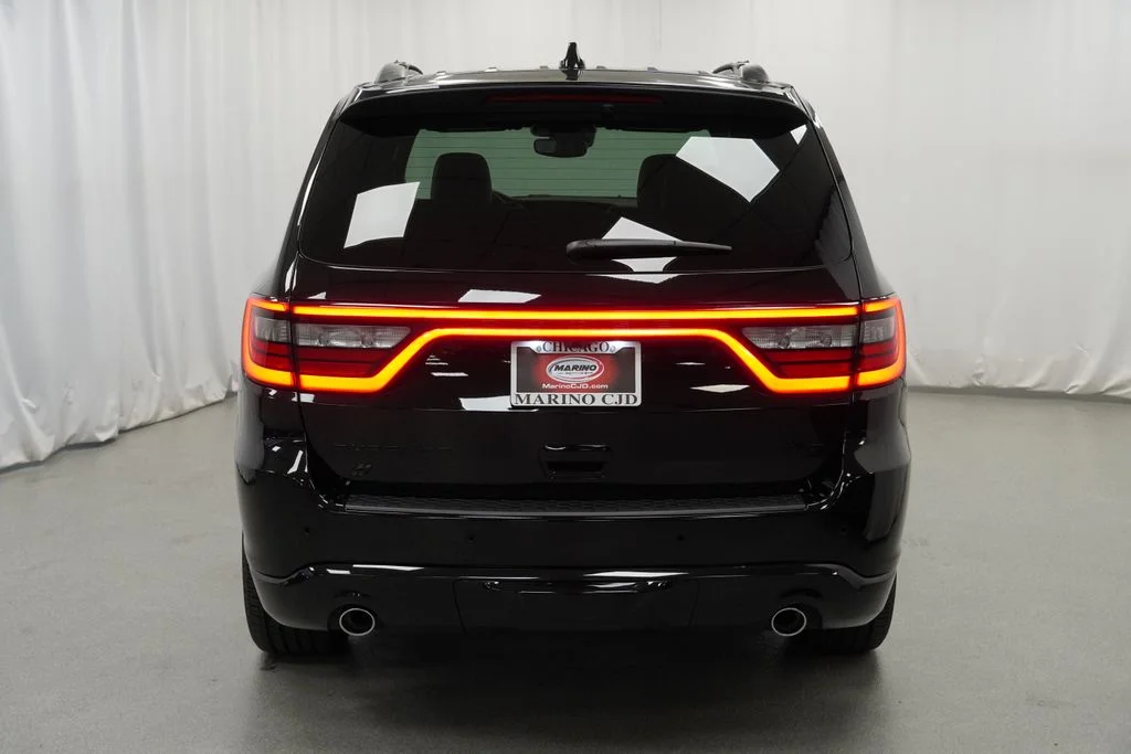 New 2026 Diamond Black Clear-Coat Exterior Paint Dodge GT Plus HEMI V8 image 9