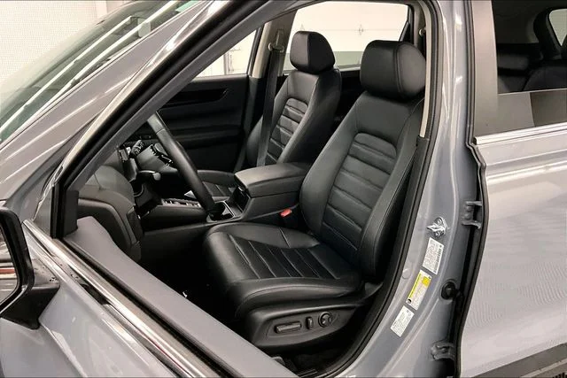 Used 2025 Urban Gray Pearl Honda EX-L image 24