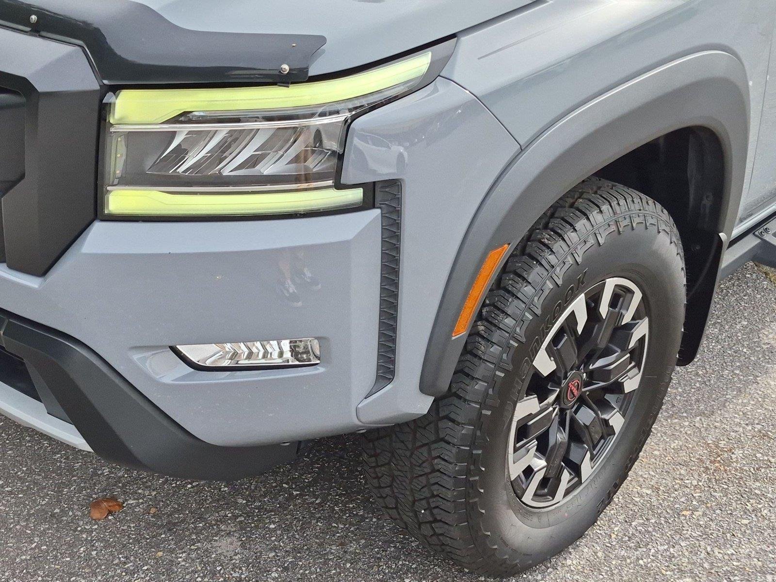 Used 2022 Boulder Grey Pearl Nissan PRO-4X image 9
