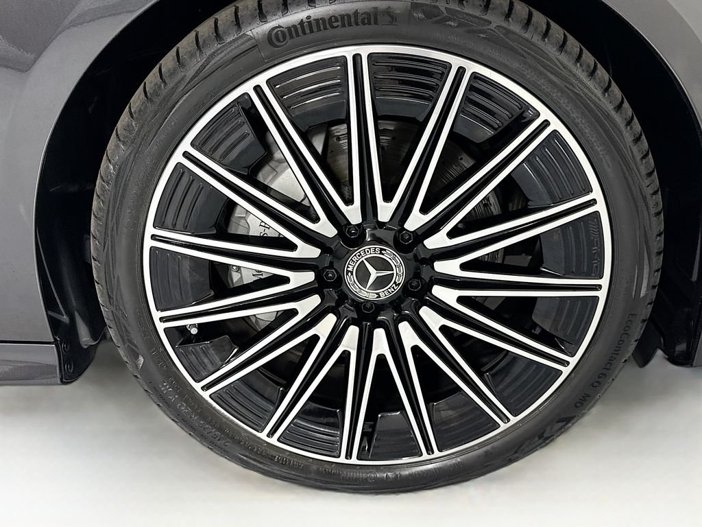 Certified Used 2025 Graphite Gray Metallic Mercedes-Benz CLE 300 image 30