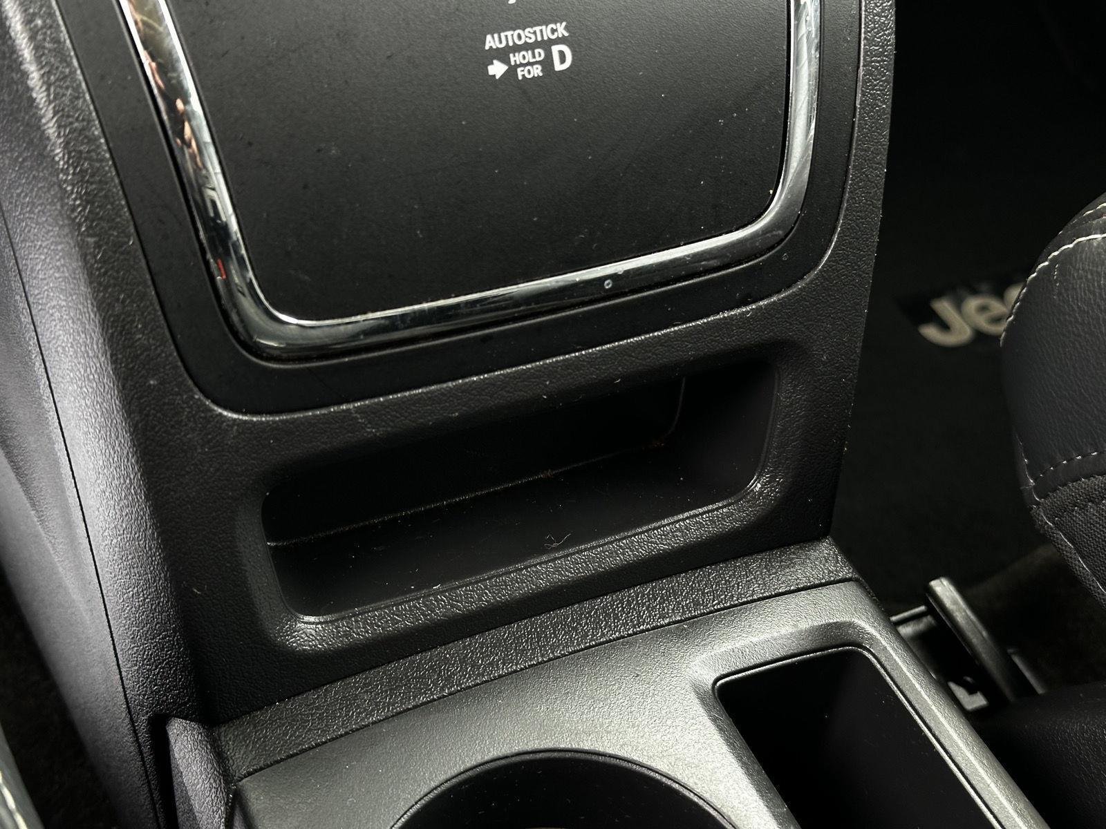 Used 2016 Bright White Clearcoat Jeep High Altitude Edition image 12