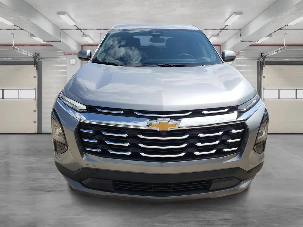 2027 Chevrolet Equinox LT - Photo 9