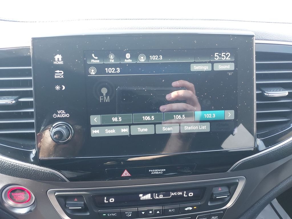 2021 Honda Pilot SE - Photo 22
