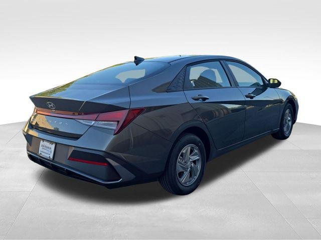 New 2026 Gray Hyundai SE image 5