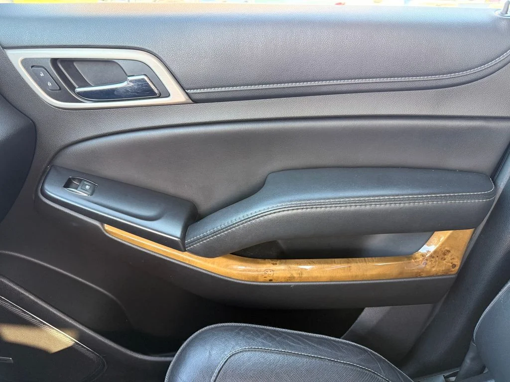 Used 2017 Iridium Metallic GMC Denali image 40
