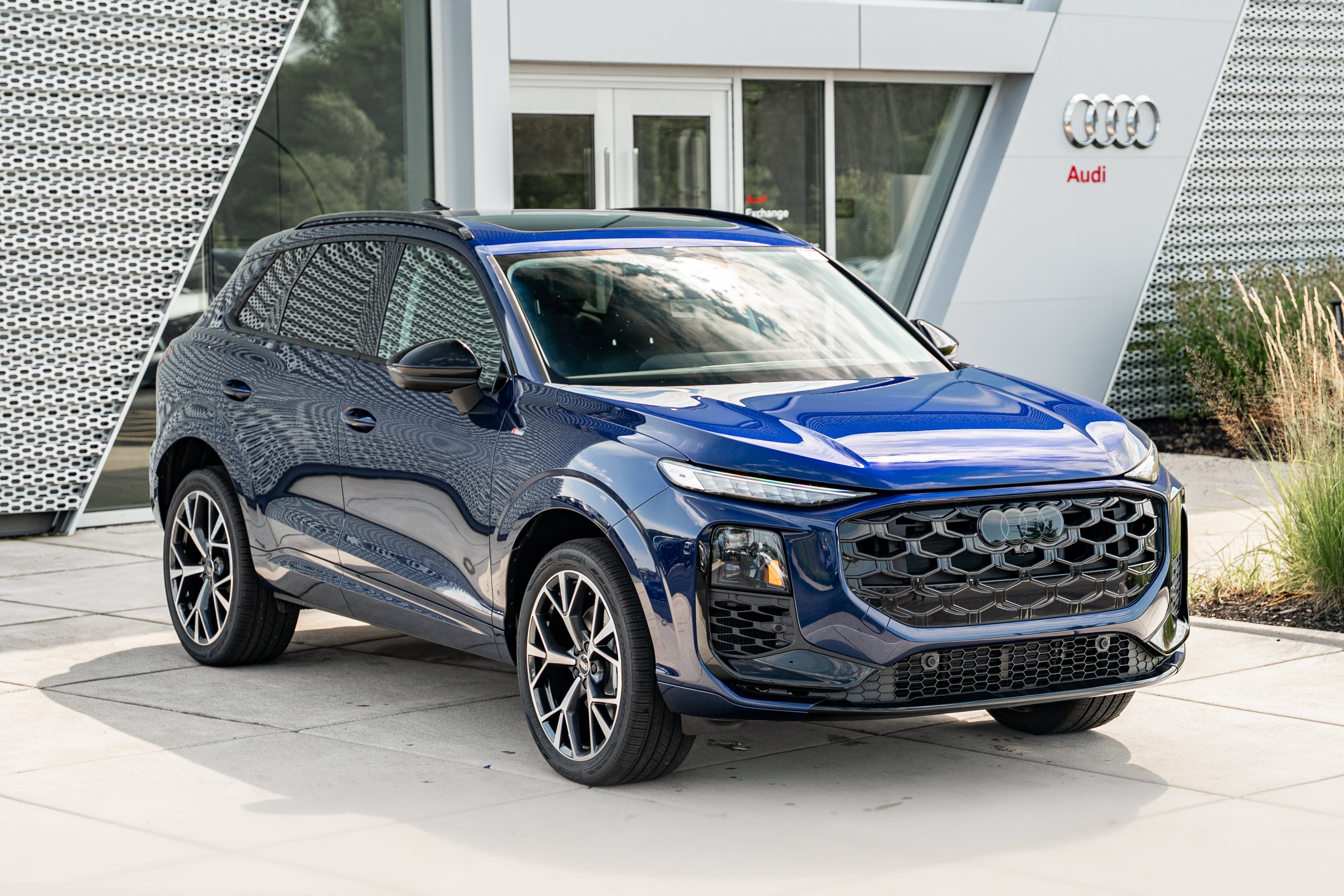 New 2026 Navarra Audi S line image 2