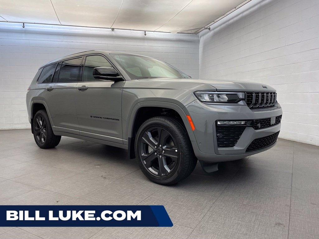 New 2027 Sting-Gray Clear-Coat Paint Jeep  image 1