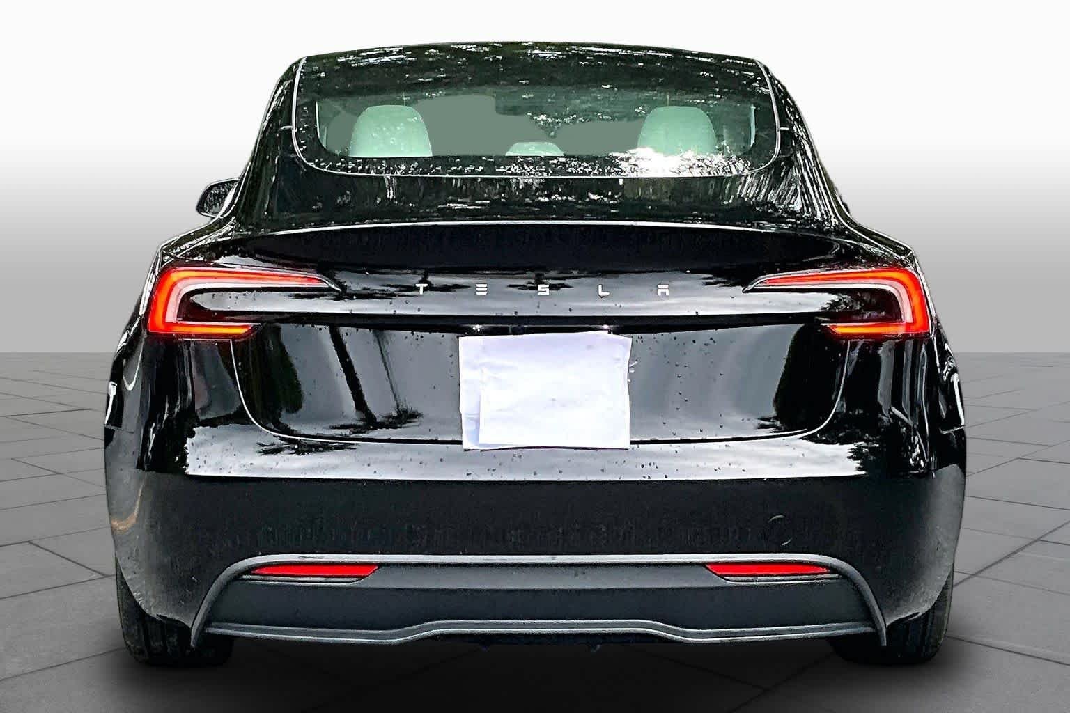 Used 2025  Tesla Long Range image 7