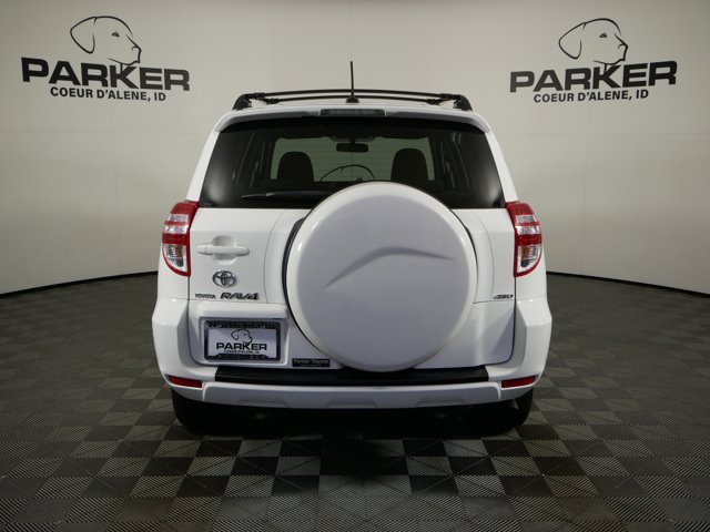 Used 2009 Super White Toyota w/ Extra Value Pkg image 6