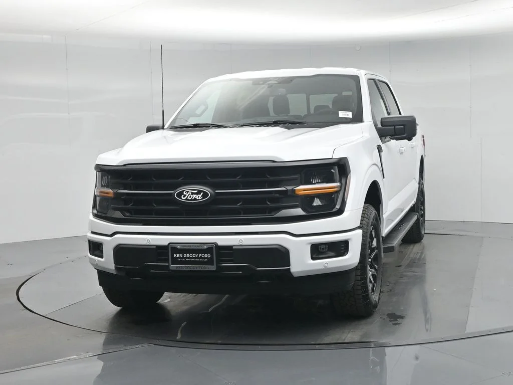 New 2026 Oxford White Ford XLT image 56